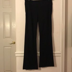 CAbi #542L Knit Flare Trouser Size 10 - Black